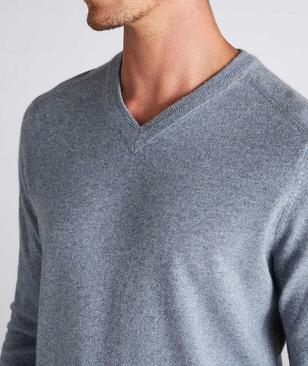 V-Neck Cashmere Sweater picture 4